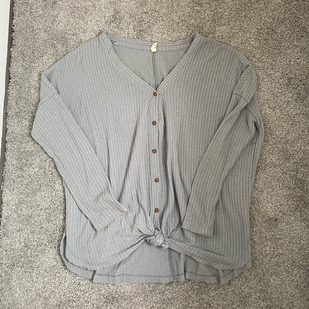 Wishlist Sweater Shirt Size: Small Color: Grey